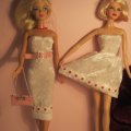 Kundbild Krossad sammet Vit - 145 cm: Barbie i sina vita klänningar...